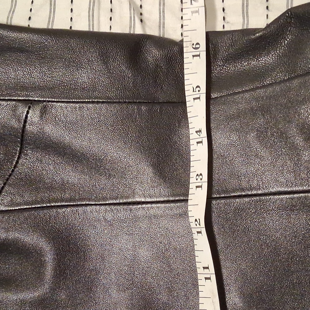 Wilson Dark Leather Blazer Jacket. Measure Under Arm 18 Inch. Shoulder 16 Across - Picture 8 of 8